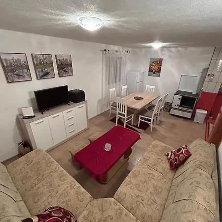 Semesterbostad Vikendica Cokori